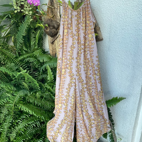 Long Oversized Hawaiian Puukenikeni Print Jumper - Picture 6 of 7